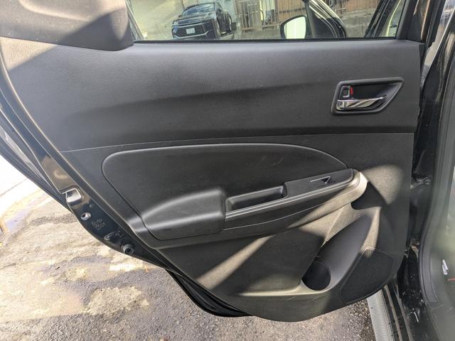 スイフトスポーツ ベースグレード 6速MT・衝突被害軽減ブレーキ・障害物ソナー・ナビ・フルセグ・DVD・Bluetooth・LEDヘッドライト・純正アルミホイール(41枚目)