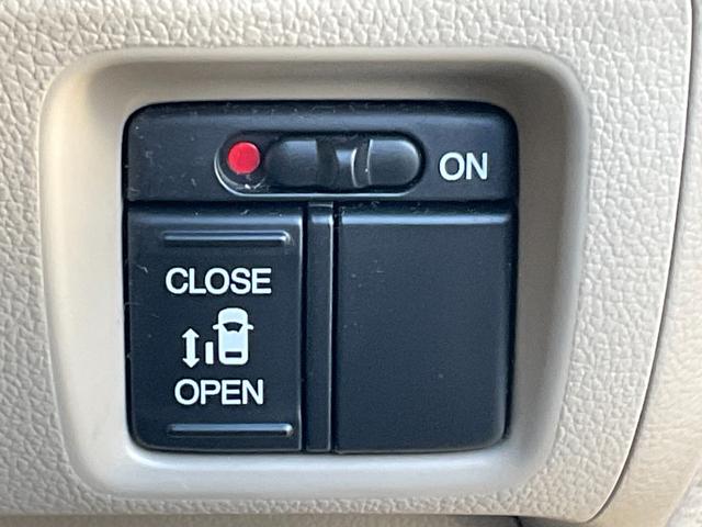 Ｎ－ＢＯＸ Ｇ・Ｌパッケージ　ドライブレコーダー　バックカメラ　両側スライド・片側電動　ナビ　オートマチックハイビーム　スマートキー　アイドリングストップ　電動格納ミラー　ベンチシート　ＣＶＴ　盗難防止システム　ＡＢＳ　ＥＳＣ（11枚目）