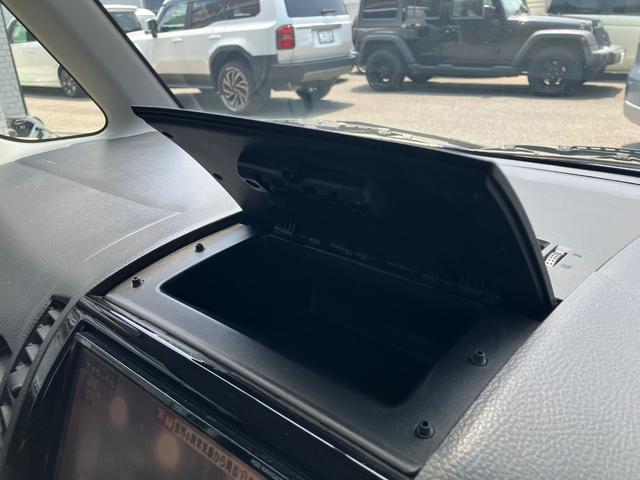 パレット Ｔ　４ＷＤ　ＥＴＣ　バックカメラ　両側電動スライドドア　ナビ　ＴＶ　ＨＩＤ　スマートキー　電動格納ミラー　シートヒーター　ベンチシート　ＡＴ　盗難防止システム　ＡＢＳ　アルミホイール　衝突安全ボディ（19枚目）