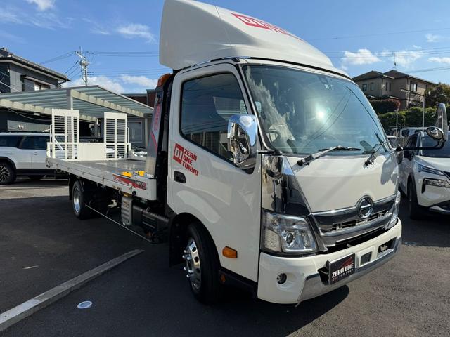 デュトロ 積載車 AT 後輪ダブル 衝突被害軽減システム クリアランスソナー レーンアシスト ドライブレコーダー ETC ナビ TV バックカメラ スマートキー アイドリングストップ 電動格納ミラー ESC(3枚目)