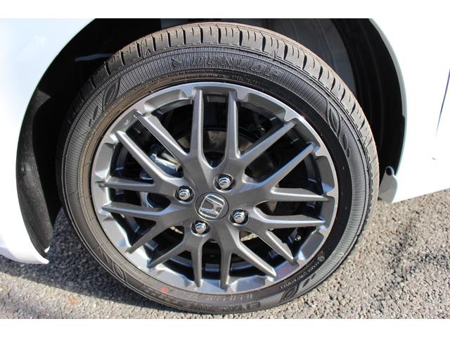 Ｎ－ＢＯＸカスタム ターボ　両側電動スライドドア　クリアランスソナー　オートクルーズコントロール　レーンアシスト　衝突被害軽減システム　オートライト　ＬＥＤヘッドランプ　スマートキー　アイドリングストップ　電動格納ミラー（9枚目）