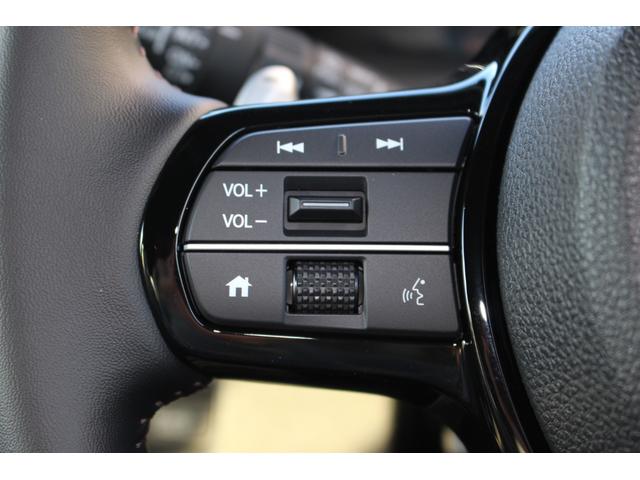 Ｎ－ＢＯＸカスタム ターボ　両側電動スライドドア　クリアランスソナー　オートクルーズコントロール　レーンアシスト　衝突被害軽減システム　オートライト　ＬＥＤヘッドランプ　スマートキー　アイドリングストップ　電動格納ミラー（13枚目）