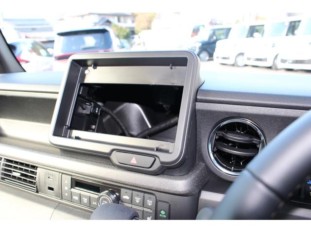 Ｎ－ＢＯＸカスタム ターボ　両側電動スライドドア　クリアランスソナー　オートクルーズコントロール　レーンアシスト　衝突被害軽減システム　オートライト　ＬＥＤヘッドランプ　スマートキー　アイドリングストップ　電動格納ミラー（15枚目）