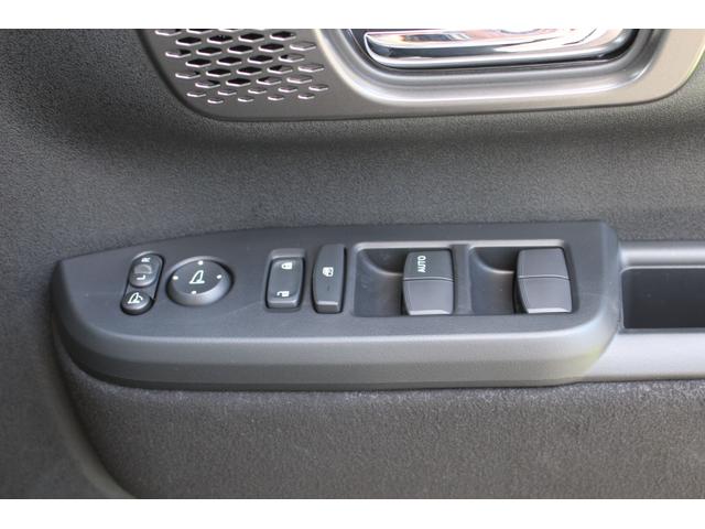 Ｎ－ＢＯＸカスタム ターボ　両側電動スライドドア　クリアランスソナー　オートクルーズコントロール　レーンアシスト　衝突被害軽減システム　オートライト　ＬＥＤヘッドランプ　スマートキー　アイドリングストップ　電動格納ミラー（20枚目）