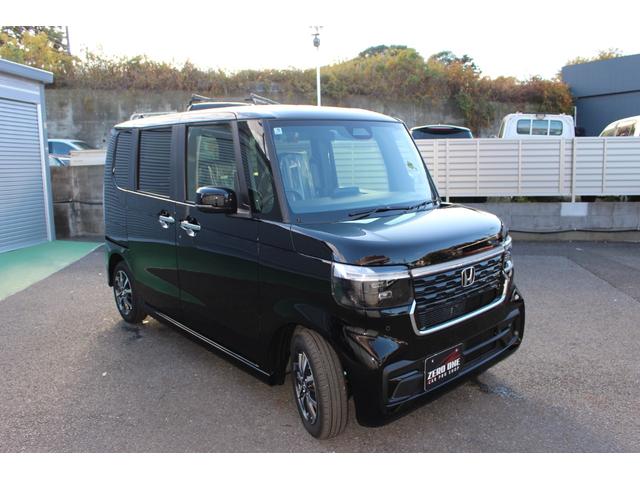 Ｎ－ＢＯＸカスタム ベースグレード　両側電動スライドドア　クリアランスソナー　オートクルーズコントロール　レーンアシスト　衝突被害軽減システム　オートライト　ＬＥＤヘッドランプ　スマートキー　アイドリングストップ　電動格納ミラー（3枚目）