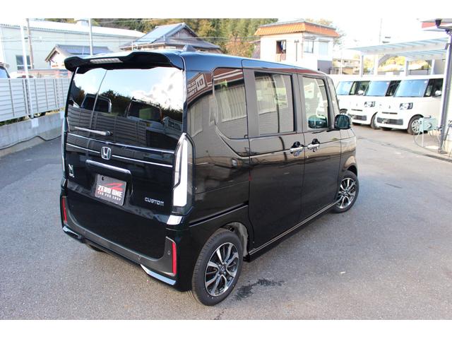 Ｎ－ＢＯＸカスタム ベースグレード　両側電動スライドドア　クリアランスソナー　オートクルーズコントロール　レーンアシスト　衝突被害軽減システム　オートライト　ＬＥＤヘッドランプ　スマートキー　アイドリングストップ　電動格納ミラー（5枚目）