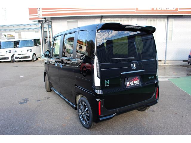 Ｎ－ＢＯＸカスタム ベースグレード　両側電動スライドドア　クリアランスソナー　オートクルーズコントロール　レーンアシスト　衝突被害軽減システム　オートライト　ＬＥＤヘッドランプ　スマートキー　アイドリングストップ　電動格納ミラー（7枚目）