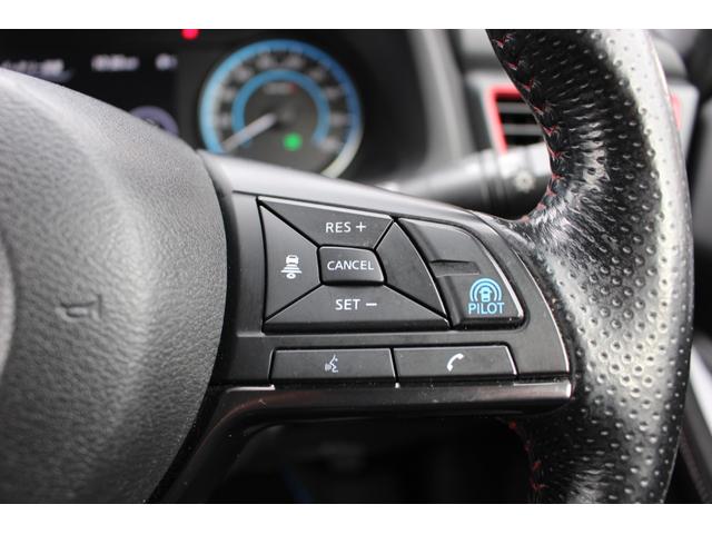 リーフ ニスモ　ＥＴＣ　全周囲カメラ　ナビ　ＴＶ　クリアランスソナー　オートクルーズコントロール　自動駐車システム　衝突被害軽減システム　ＬＥＤヘッドランプ　スマートキー　電動格納ミラー　シートヒーター　ＣＶＴ（13枚目）