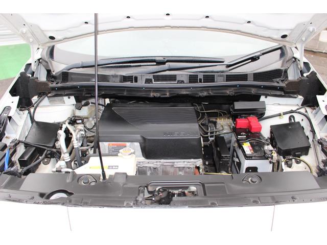 リーフ ニスモ　ＥＴＣ　全周囲カメラ　ナビ　ＴＶ　クリアランスソナー　オートクルーズコントロール　自動駐車システム　衝突被害軽減システム　ＬＥＤヘッドランプ　スマートキー　電動格納ミラー　シートヒーター　ＣＶＴ（41枚目）