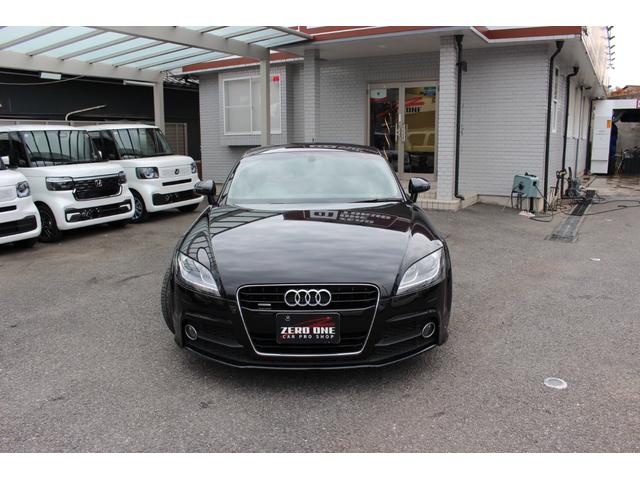 ＴＴクーペ ２．０ＴＦＳＩ　クワトロ　Ｓラインパッケージ　４ＷＤ　バックカメラ　ナビ　ＴＶ　ＡＴ　オートライト　ＨＩＤ　キーレスエントリー　電動格納ミラー　アルミホイール　パワーシート　盗難防止システム　ＡＢＳ　ＥＳＣ　ＣＤ　ＤＶＤ再生　ＵＳＢ（2枚目）