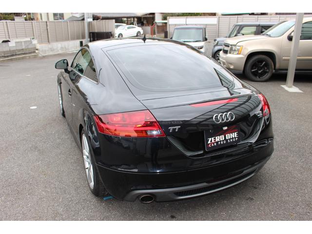 ＴＴクーペ ２．０ＴＦＳＩ　クワトロ　Ｓラインパッケージ　４ＷＤ　バックカメラ　ナビ　ＴＶ　ＡＴ　オートライト　ＨＩＤ　キーレスエントリー　電動格納ミラー　アルミホイール　パワーシート　盗難防止システム　ＡＢＳ　ＥＳＣ　ＣＤ　ＤＶＤ再生　ＵＳＢ（7枚目）