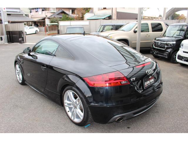 ＴＴクーペ ２．０ＴＦＳＩ　クワトロ　Ｓラインパッケージ　４ＷＤ　バックカメラ　ナビ　ＴＶ　ＡＴ　オートライト　ＨＩＤ　キーレスエントリー　電動格納ミラー　アルミホイール　パワーシート　盗難防止システム　ＡＢＳ　ＥＳＣ　ＣＤ　ＤＶＤ再生　ＵＳＢ（8枚目）