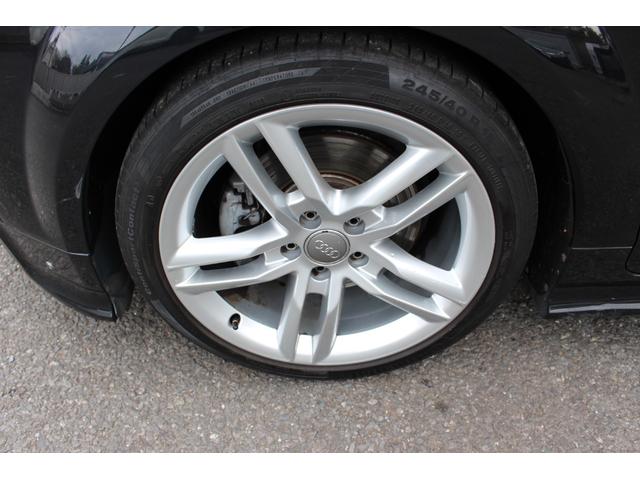 ＴＴクーペ ２．０ＴＦＳＩ　クワトロ　Ｓラインパッケージ　４ＷＤ　バックカメラ　ナビ　ＴＶ　ＡＴ　オートライト　ＨＩＤ　キーレスエントリー　電動格納ミラー　アルミホイール　パワーシート　盗難防止システム　ＡＢＳ　ＥＳＣ　ＣＤ　ＤＶＤ再生　ＵＳＢ（10枚目）