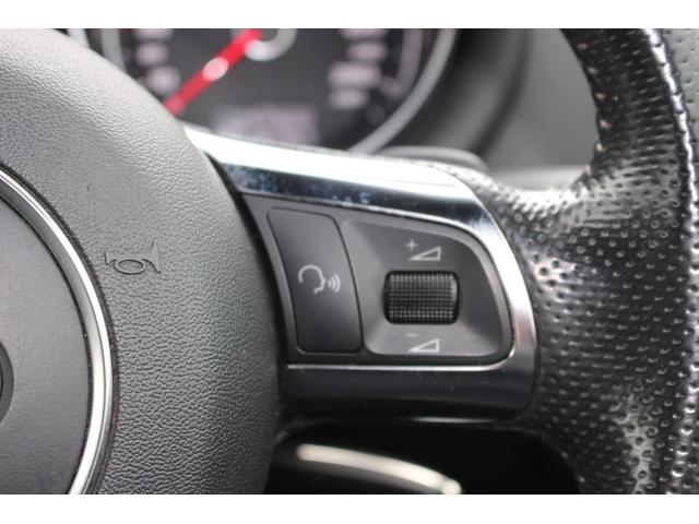 ＴＴクーペ ２．０ＴＦＳＩ　クワトロ　Ｓラインパッケージ　４ＷＤ　バックカメラ　ナビ　ＴＶ　ＡＴ　オートライト　ＨＩＤ　キーレスエントリー　電動格納ミラー　アルミホイール　パワーシート　盗難防止システム　ＡＢＳ　ＥＳＣ　ＣＤ　ＤＶＤ再生　ＵＳＢ（16枚目）