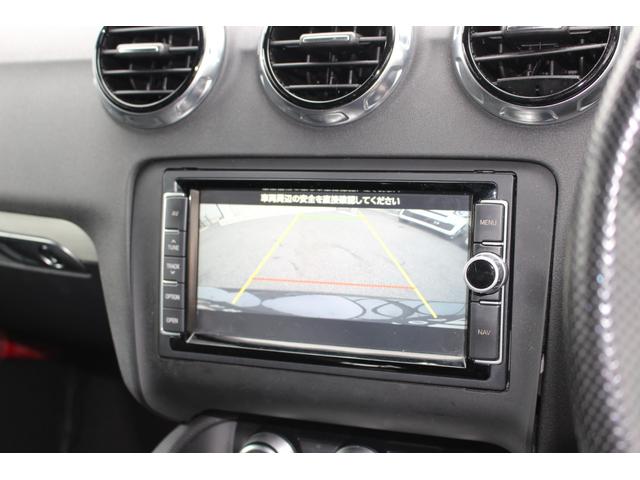 ＴＴクーペ ２．０ＴＦＳＩ　クワトロ　Ｓラインパッケージ　４ＷＤ　バックカメラ　ナビ　ＴＶ　ＡＴ　オートライト　ＨＩＤ　キーレスエントリー　電動格納ミラー　アルミホイール　パワーシート　盗難防止システム　ＡＢＳ　ＥＳＣ　ＣＤ　ＤＶＤ再生　ＵＳＢ（20枚目）