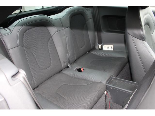 ＴＴクーペ ２．０ＴＦＳＩ　クワトロ　Ｓラインパッケージ　４ＷＤ　バックカメラ　ナビ　ＴＶ　ＡＴ　オートライト　ＨＩＤ　キーレスエントリー　電動格納ミラー　アルミホイール　パワーシート　盗難防止システム　ＡＢＳ　ＥＳＣ　ＣＤ　ＤＶＤ再生　ＵＳＢ（28枚目）