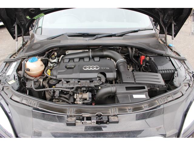 ＴＴクーペ ２．０ＴＦＳＩ　クワトロ　Ｓラインパッケージ　４ＷＤ　バックカメラ　ナビ　ＴＶ　ＡＴ　オートライト　ＨＩＤ　キーレスエントリー　電動格納ミラー　アルミホイール　パワーシート　盗難防止システム　ＡＢＳ　ＥＳＣ　ＣＤ　ＤＶＤ再生　ＵＳＢ（32枚目）