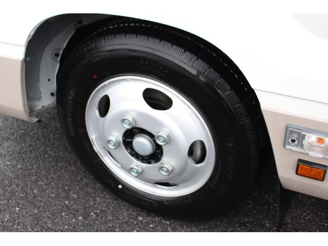 コースター ＬＸ　バス　ＣＶＴ　衝突被害軽減システム　レーンアシスト　ＥＴＣ　ナビ　バックカメラ　電動格納ミラー　オートマチックハイビーム　オートライト　ＥＳＣ　パワーウィンドウ　運転席エアバッグ（12枚目）