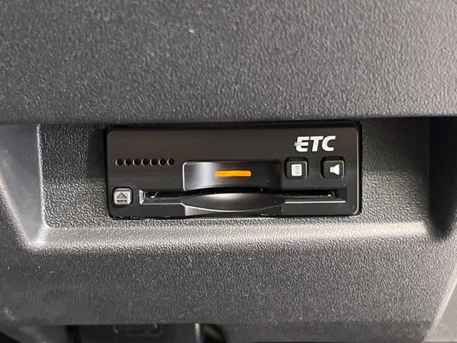XC 4WD 純正SDナビ デュアルセンサーブレーキサポート クルコン レーンアシスト シートヒーター ダウンヒルアシスト LEDヘッド バックカメラ 純正16アルミ ETC スマートキー(36枚目)