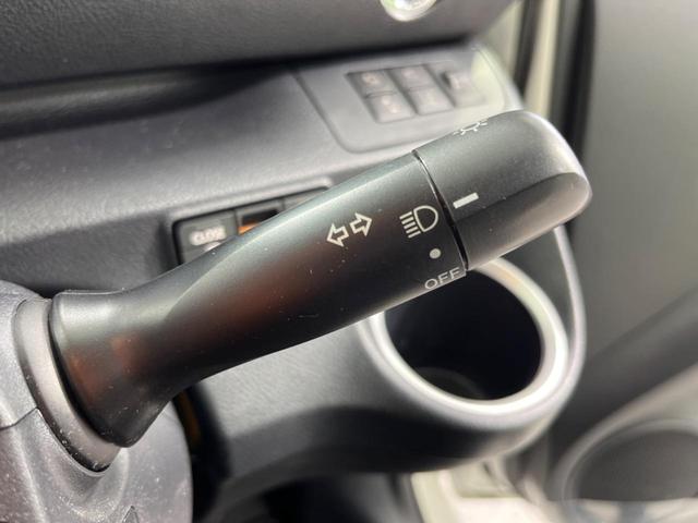 G 禁煙車 純正SDナビ トヨタセーフティセンス パノラミックビューモニター 両側電動ドア バックカメラ コーナーセンサー ETC スマートキー 7人乗り オートマチックハイビーム 車線逸脱警報(25枚目)