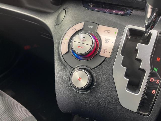 G 禁煙車 純正SDナビ トヨタセーフティセンス パノラミックビューモニター 両側電動ドア バックカメラ コーナーセンサー ETC スマートキー 7人乗り オートマチックハイビーム 車線逸脱警報(27枚目)