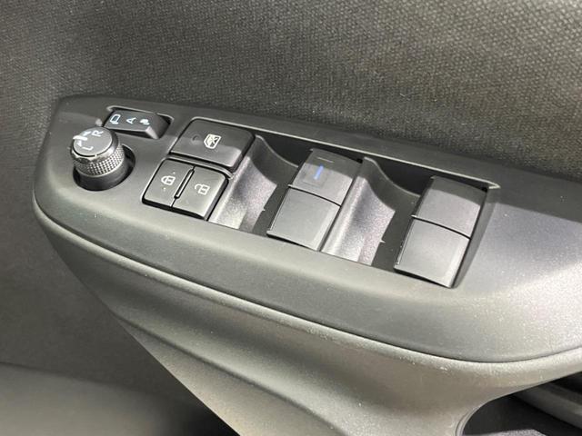 X 禁煙車 ディスプレイオーディオ トヨタセーフティセンス オートマチックハイビーム オートライト プライバシーガラス パワーウインドウ Bluetooth接続 盗難防止 電動格納ミラー(45枚目)