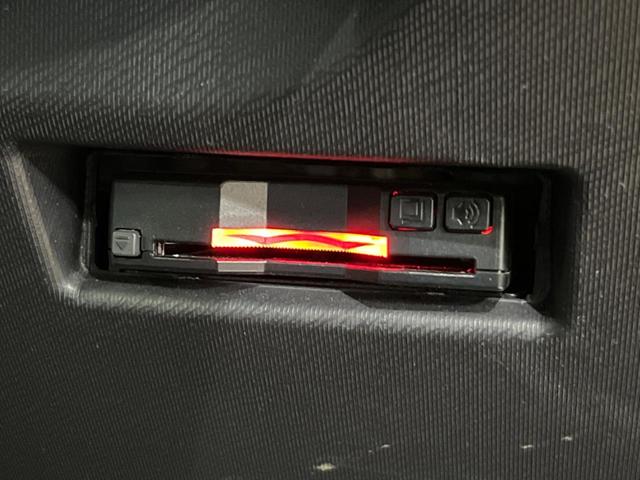 S 禁煙車 セーフティセンス ナビレディパッケージ SDナビ セーフティセンス クリアランスソナー 車線逸脱警報 バックカメラ ETC スマートキー ドライブレコーダー プライバシーガラス ドアバイザー(8枚目)