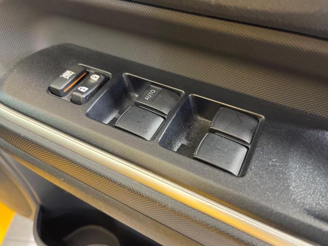 S 禁煙車 セーフティセンス ナビレディパッケージ SDナビ セーフティセンス クリアランスソナー 車線逸脱警報 バックカメラ ETC スマートキー ドライブレコーダー プライバシーガラス ドアバイザー(31枚目)