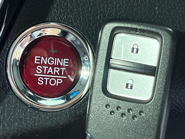 X・ホンダセンシング 禁煙車 メーカーナビ アダプティブクルーズコントロール 衝突軽減装置 レーンアシスト バックカメラ LEDヘッド オートライト Bluetooth接続 オートエアコン アイドリングストップ ETC(37枚目)