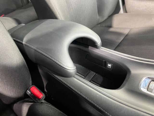 X・ホンダセンシング 禁煙車 メーカーナビ アダプティブクルーズコントロール 衝突軽減装置 レーンアシスト バックカメラ LEDヘッド オートライト Bluetooth接続 オートエアコン アイドリングストップ ETC(46枚目)