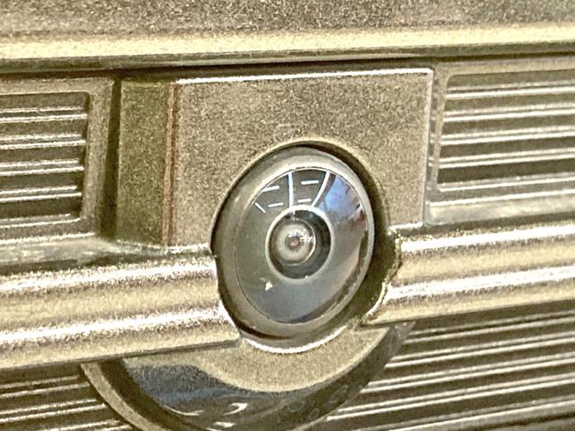 ヴォクシー Ｓ－Ｚ　禁煙車　１０．５型ＤＡ　フリップダウンモニター　全周囲カメラ　デジタルインナーミラー　快適利便パッケージ　ユニバーサルステップ　トヨタセーフティセンス　レーダークルーズ　ＣＤ・ＤＶＤ再生（32枚目）