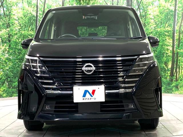 セレナ ｅ－パワー　ハイウェイスターＶ　両側電動ドア　純正１２．３型ディスプレイ　全周囲カメラ　衝突軽減　レーダークルーズ　禁煙車　コーナーセンサー　スマートキー　ＬＥＤヘッド　ＥＴＣ２．０　オートハイビーム　車線逸脱警報　オートライト（15枚目）