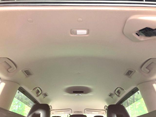 セレナ ｅ－パワー　ハイウェイスターＶ　両側電動ドア　純正１２．３型ディスプレイ　全周囲カメラ　衝突軽減　レーダークルーズ　禁煙車　コーナーセンサー　スマートキー　ＬＥＤヘッド　ＥＴＣ２．０　オートハイビーム　車線逸脱警報　オートライト（24枚目）