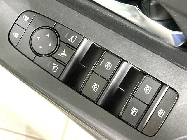 セレナ ｅ－パワー　ハイウェイスターＶ　両側電動ドア　純正１２．３型ディスプレイ　全周囲カメラ　衝突軽減　レーダークルーズ　禁煙車　コーナーセンサー　スマートキー　ＬＥＤヘッド　ＥＴＣ２．０　オートハイビーム　車線逸脱警報　オートライト（42枚目）