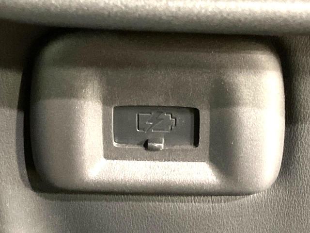 セレナ ｅ－パワー　ハイウェイスターＶ　両側電動ドア　純正１２．３型ディスプレイ　全周囲カメラ　衝突軽減　レーダークルーズ　禁煙車　コーナーセンサー　スマートキー　ＬＥＤヘッド　ＥＴＣ２．０　オートハイビーム　車線逸脱警報　オートライト（45枚目）