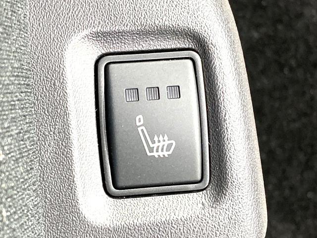 セレナ ｅ－パワー　ハイウェイスターＶ　両側電動ドア　純正１２．３型ディスプレイ　全周囲カメラ　衝突軽減　レーダークルーズ　禁煙車　コーナーセンサー　スマートキー　ＬＥＤヘッド　ＥＴＣ２．０　オートハイビーム　車線逸脱警報　オートライト（47枚目）