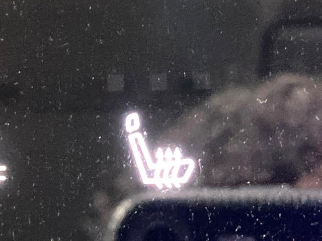 セレナ ｅ－パワー　ハイウェイスターＶ　両側電動ドア　純正１２．３型ディスプレイ　全周囲カメラ　衝突軽減　レーダークルーズ　禁煙車　コーナーセンサー　スマートキー　ＬＥＤヘッド　ＥＴＣ２．０　オートハイビーム　車線逸脱警報　オートライト（62枚目）