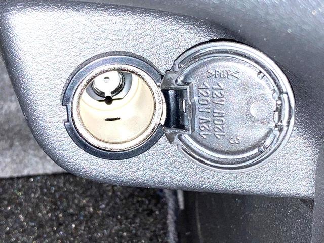 セレナ ｅ－パワー　ハイウェイスターＶ　両側電動ドア　純正１２．３型ディスプレイ　全周囲カメラ　衝突軽減　レーダークルーズ　禁煙車　コーナーセンサー　スマートキー　ＬＥＤヘッド　ＥＴＣ２．０　オートハイビーム　車線逸脱警報　オートライト（72枚目）