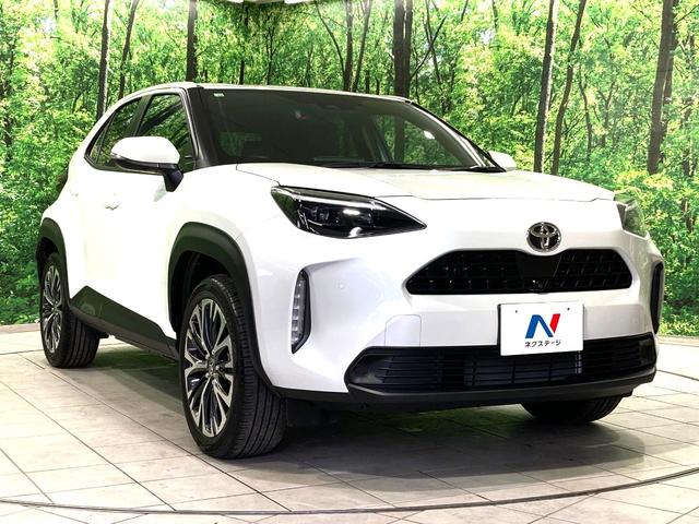 ヤリスクロス Ｚ　純正８型ＤＡ　全周囲カメラ　衝突軽減　レーダークルーズコントロール　ＨＵＤ　ＢＳＭ　ＥＴＣ　ステアリングヒーター　前席シートヒーター　禁煙車　革巻きステアリング　ハーフレザーシートヒーター（16枚目）