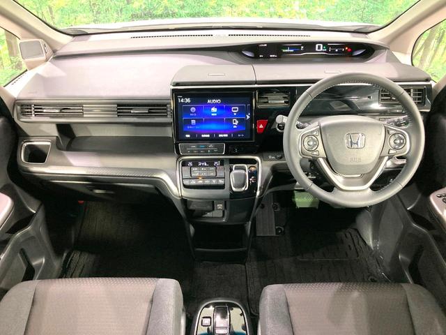 ステップワゴンスパーダ ｅ：ＨＥＶスパーダ　Ｇ　ホンダセンシング　純正１０型ナビ　バックカメラ　両側電動スライドドア　衝突軽減　レーダークルーズコントロール　ＥＴＣ　禁煙車　ＬＥＤヘッドライト＆フォグライト　オートライト　オートエアコン　革巻きステアリング（2枚目）