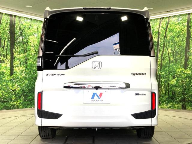 ステップワゴンスパーダ ｅ：ＨＥＶスパーダ　Ｇ　ホンダセンシング　純正１０型ナビ　バックカメラ　両側電動スライドドア　衝突軽減　レーダークルーズコントロール　ＥＴＣ　禁煙車　ＬＥＤヘッドライト＆フォグライト　オートライト　オートエアコン　革巻きステアリング（16枚目）