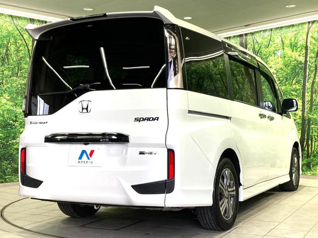 ステップワゴンスパーダ ｅ：ＨＥＶスパーダ　Ｇ　ホンダセンシング　純正１０型ナビ　バックカメラ　両側電動スライドドア　衝突軽減　レーダークルーズコントロール　ＥＴＣ　禁煙車　ＬＥＤヘッドライト＆フォグライト　オートライト　オートエアコン　革巻きステアリング（25枚目）