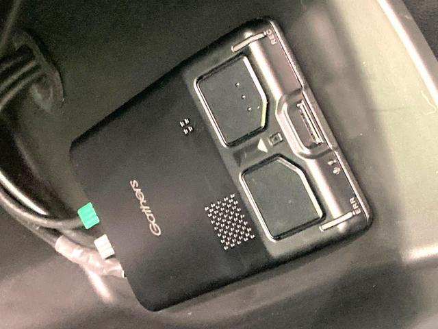 ステップワゴンスパーダ ｅ：ＨＥＶスパーダ　Ｇ　ホンダセンシング　純正１０型ナビ　バックカメラ　両側電動スライドドア　衝突軽減　レーダークルーズコントロール　ＥＴＣ　禁煙車　ＬＥＤヘッドライト＆フォグライト　オートライト　オートエアコン　革巻きステアリング（33枚目）