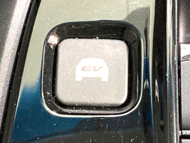 ステップワゴンスパーダ ｅ：ＨＥＶスパーダ　Ｇ　ホンダセンシング　純正１０型ナビ　バックカメラ　両側電動スライドドア　衝突軽減　レーダークルーズコントロール　ＥＴＣ　禁煙車　ＬＥＤヘッドライト＆フォグライト　オートライト　オートエアコン　革巻きステアリング（55枚目）