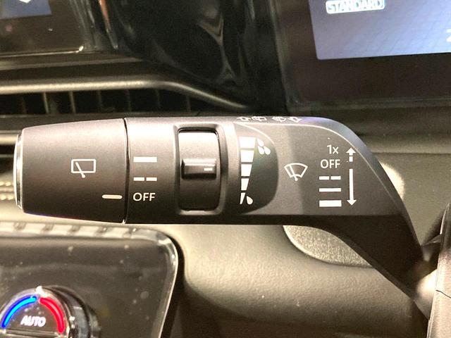 セレナ ｅ－パワー　ハイウェイスターＶ　登録済未使用車　メーカー１２型ナビ　全周囲カメラ　衝突軽減　プロパイロット　両側電動スライドドア　ＥＴＣ　前席中列シートヒーター　ステアリングヒーター　ＢＳＭ　デジタルインナーミラー（48枚目）