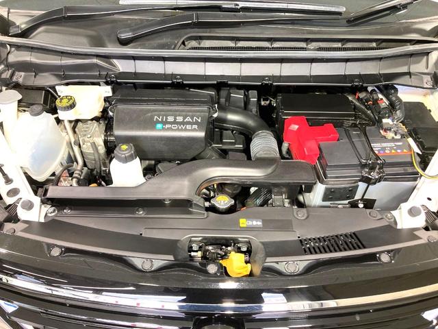 セレナ ｅ－パワー　ルキシオン　メーカー１２型ナビ　全周囲カメラ　後席モニター　両側電動スライドドア　衝突軽減　プロパイロット　前席中列シートヒーター　ステアリングヒーター　ＢＳＭ　ＥＴＣ　ＨＵＤ　デジタルインナーミラー（18枚目）