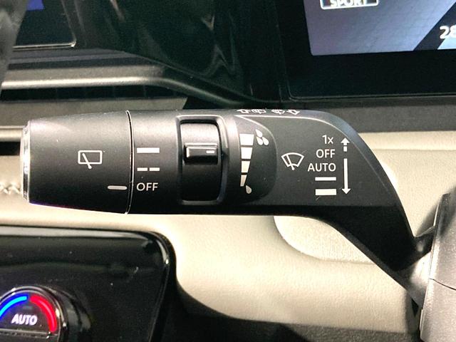 セレナ ｅ－パワー　ルキシオン　メーカー１２型ナビ　全周囲カメラ　後席モニター　両側電動スライドドア　衝突軽減　プロパイロット　前席中列シートヒーター　ステアリングヒーター　ＢＳＭ　ＥＴＣ　ＨＵＤ　デジタルインナーミラー（49枚目）