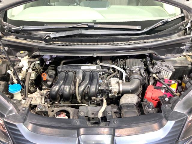 フリード G・ホンダセンシング 禁煙車 純正SDナビ 両側電動ドア 衝突軽減 アダプティブクルーズコントロール 車線逸脱警告 オートエアコン 横滑り防止 プライバシーガラス ETC バックカメラ スマートキー(18枚目)