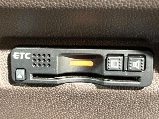 フリード G・ホンダセンシング 禁煙車 純正SDナビ 両側電動ドア 衝突軽減 アダプティブクルーズコントロール 車線逸脱警告 オートエアコン 横滑り防止 プライバシーガラス ETC バックカメラ スマートキー(49枚目)