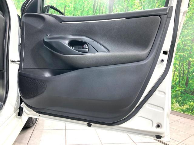ヤリス X 純正ディスプレイオーディオ バックカメラ 衝突軽減 ETC BSM 禁煙車 オートライト スマートキー&プッシュスタート Bluetooth再生 レーンアシスト オートマチックハイビーム(32枚目)